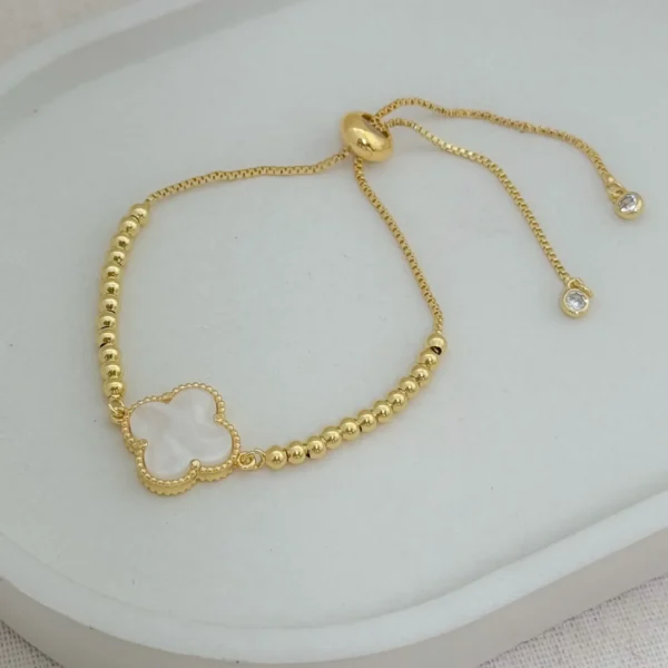 Pulsera Trebol blanca ajustable - Image 2