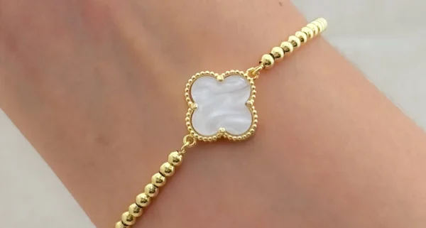 Pulsera Trebol blanca ajustable